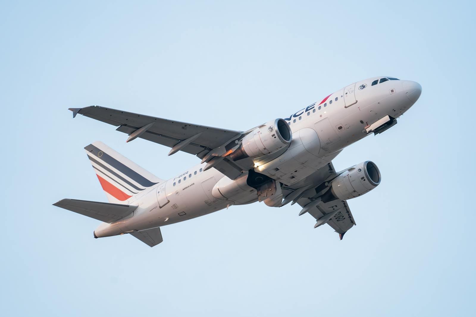 The Ultimate Guide to Finding Flights: Cheapest and Safest Options